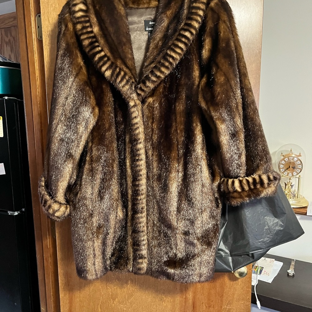 Luxurious Brown Faux Fur Coat